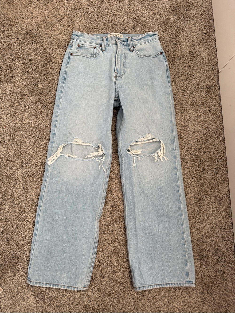 Abercrombie slouchy mid rise jeans size 25 short